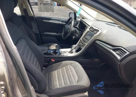 2016 Ford Fusion Se z USA, uszkodzony, nr VIN 3FA6P0H71GR238446